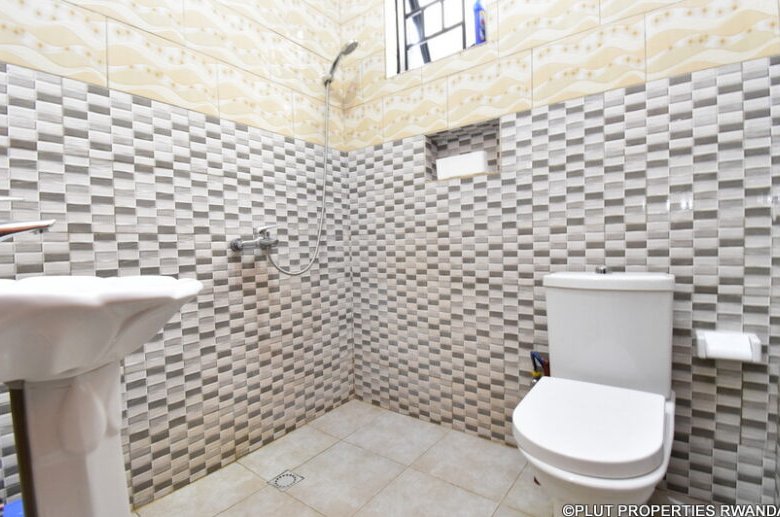 Apartment for rent in Rebero