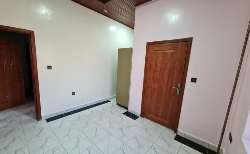 apartment-for-rent-in-rebero-9-836×517 Apartment for rent in Rebero.