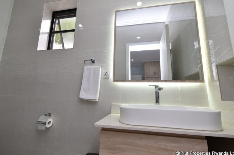 Serviced 2 Bedroom Apartment for Short-Term Rent