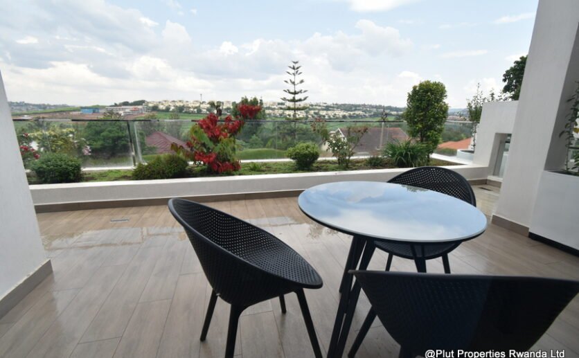 Serviced 2 Bedroom Apartment for Short-Term Rent