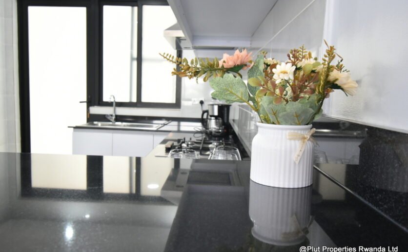 Serviced 2 Bedroom Apartment for Short-Term Rent
