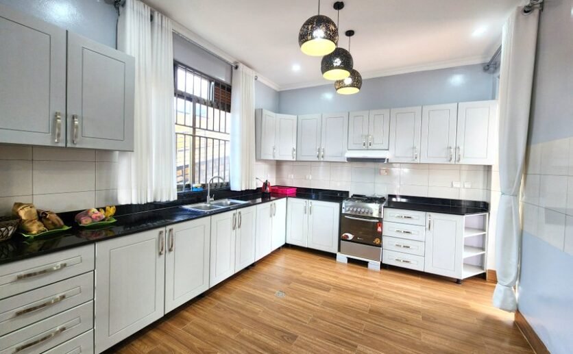 bumbogo-rental-plut-properties-kigali-9-836×517 Furnished house in Bumbogo Kigali