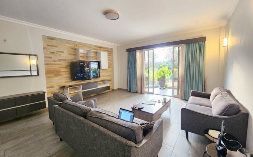 canaan-golf-apartment-ground-floor-for-rent-plut-properties-rwanda-12-836×517 Canaan Golf Apartments, 3-Bedroom Furnished Apartment for Rent