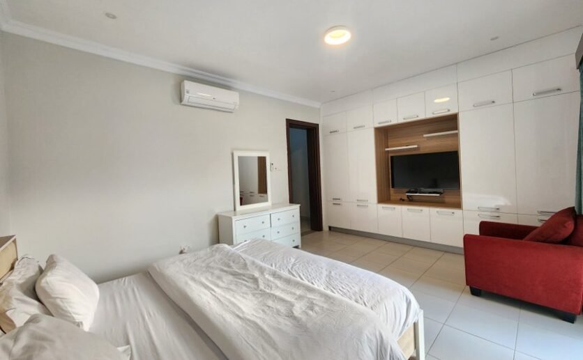 canaan-golf-apartment-ground-floor-for-rent-plut-properties-rwanda-5-836×517 Canaan Golf Apartments, 3-Bedroom Furnished Apartment for Rent