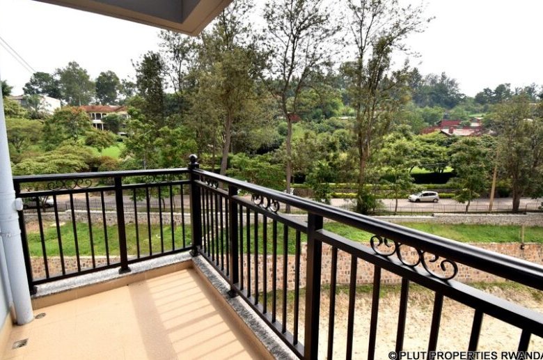 Apartments in Nyarutarama 