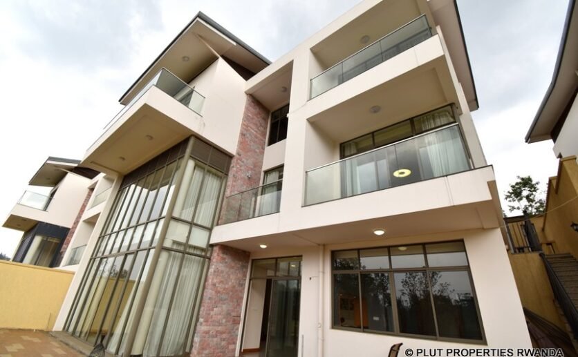 century-park-kigali-villas-plut-properties-18-836×517 Villa in Nyarutarama