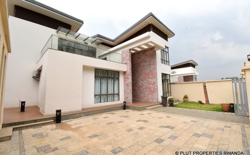 century-park-kigali-villas-plut-properties-2-836×517 Villa in Nyarutarama