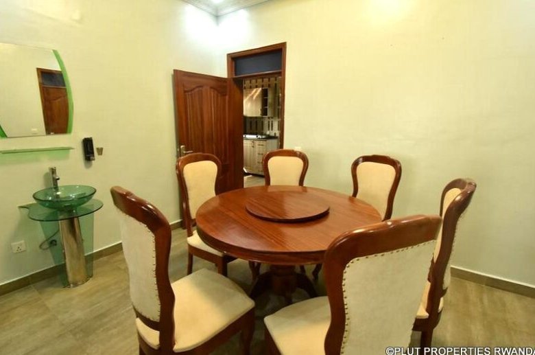 House in Rebero.