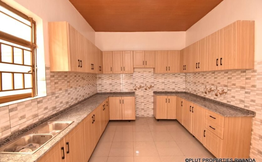 exquisite-house-in-kanombe-5-836×517 newly built house in Kanombe.