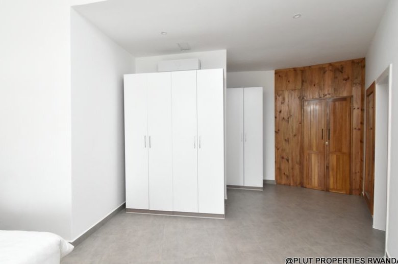 Fully Furnished 2-Bedroom Apartment with Golf Course Views