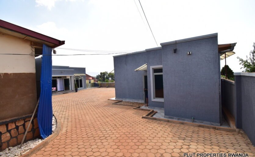fully-furnished-house-for-rent-in-Kicukiro-plut-properties-10-836×517 Fully furnished house for Rent in Kicukiro