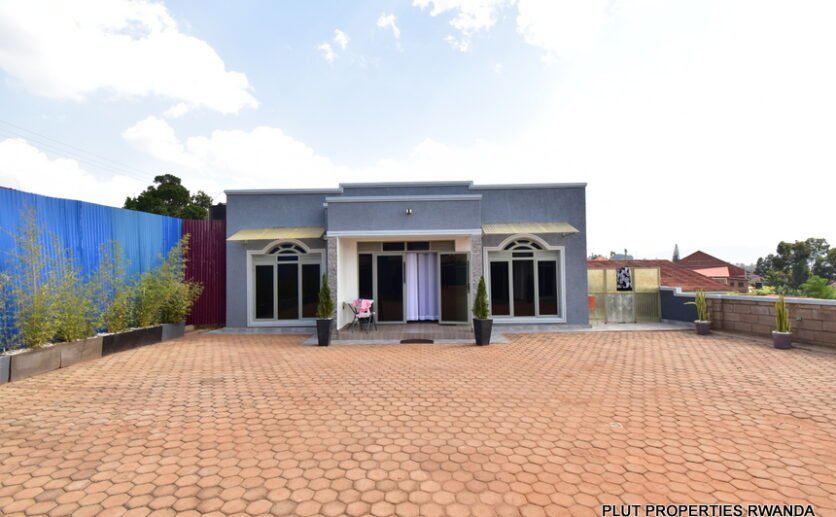 fully-furnished-house-for-rent-in-Kicukiro-plut-properties-11-836×517 Fully furnished house for Rent in Kicukiro