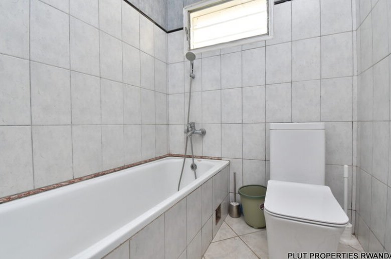 Fully furnished house for rent in Kiyovu.