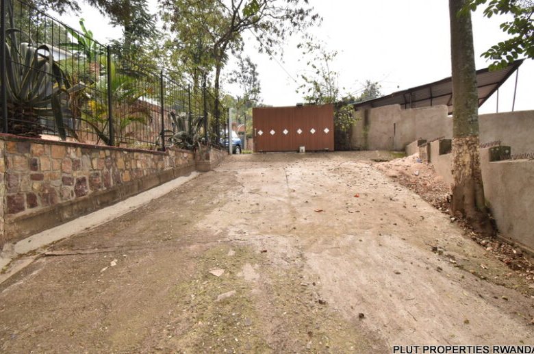 Fully furnished house for rent in Kiyovu.
