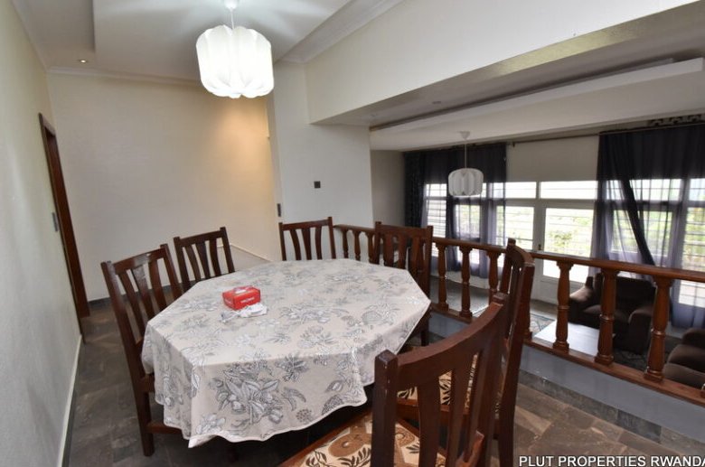 Fully furnished house for rent in Kiyovu.
