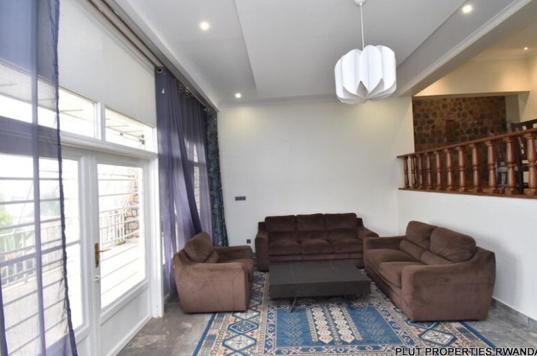 Fully furnished house for rent in Kiyovu.