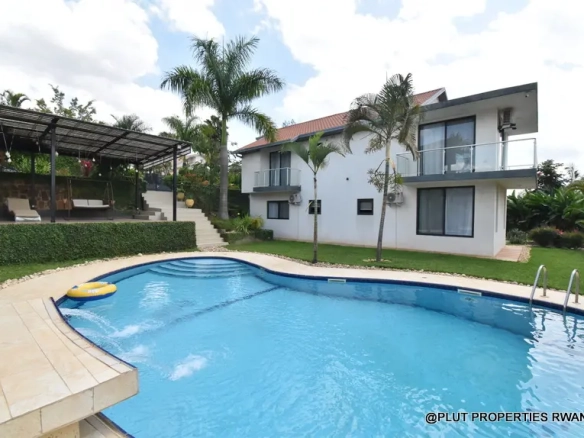 Villa with pool for Rent in umucyo estate Gacuriro