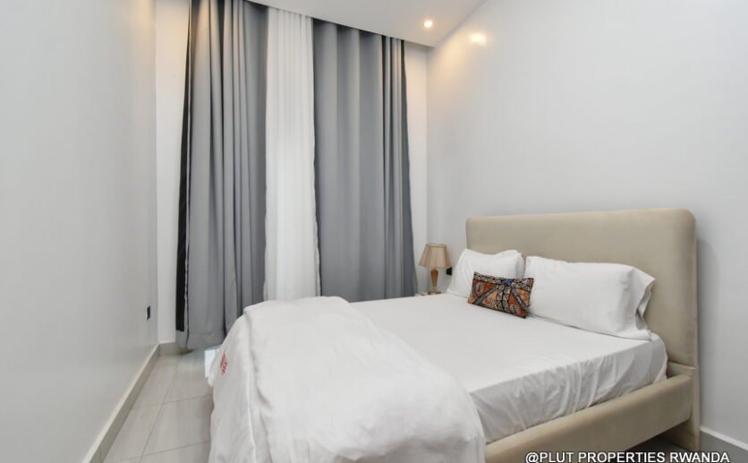 furnished 4 bedrooms house for rent in Kimironko 