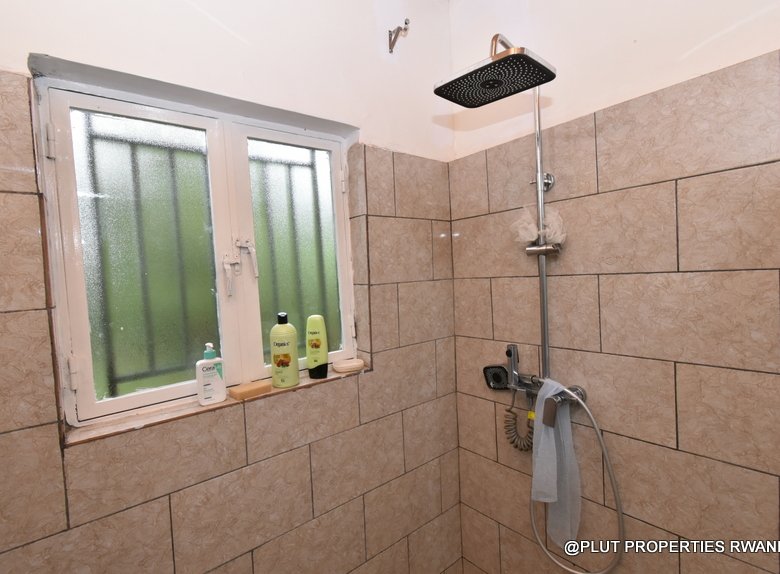 Furnished house for rent in Kiyovu