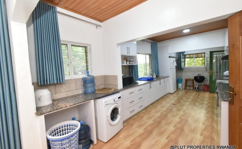 Furnished house for rent in Kiyovu