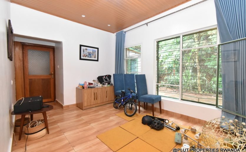 Furnished house for rent in Kiyovu