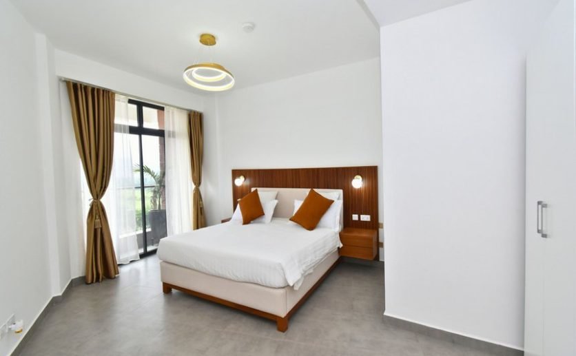 Fully Furnished 2-Bedroom Apartment with Golf Course Views