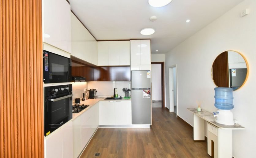 Fully Furnished 2-Bedroom Apartment with Golf Course Views