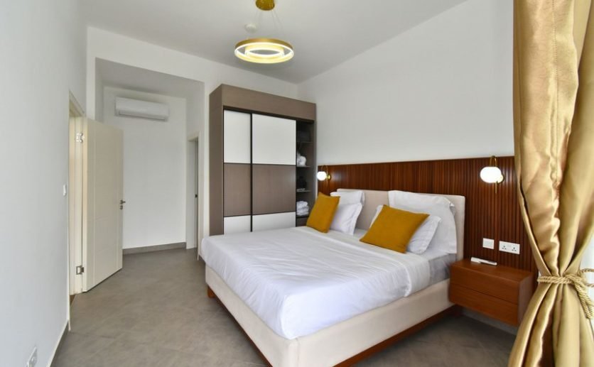 Fully Furnished 2-Bedroom Apartment with Golf Course Views