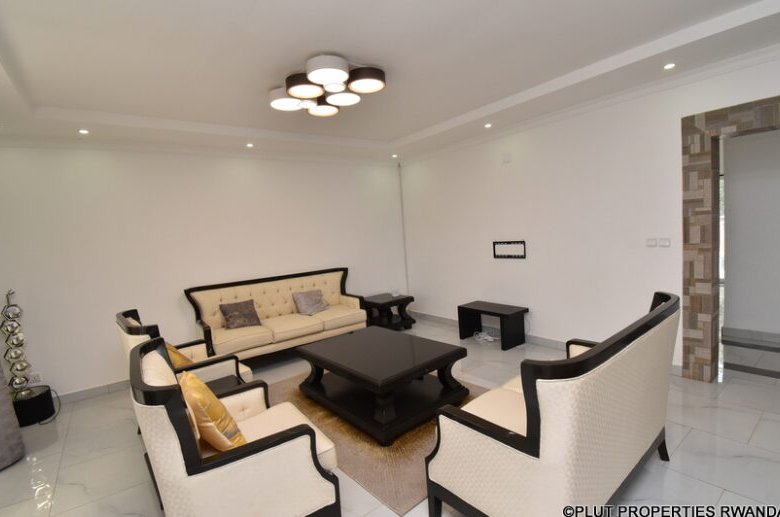 House for rent in Rebero