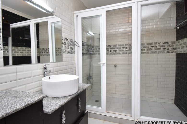House for rent in Rebero