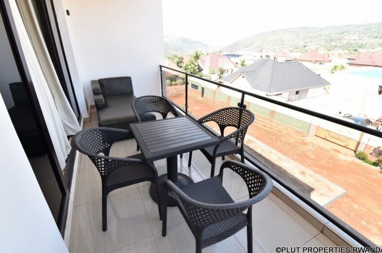 Apartment for rent in Karama