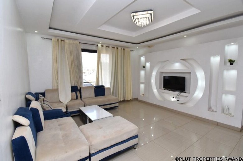 Apartment for rent in Karama