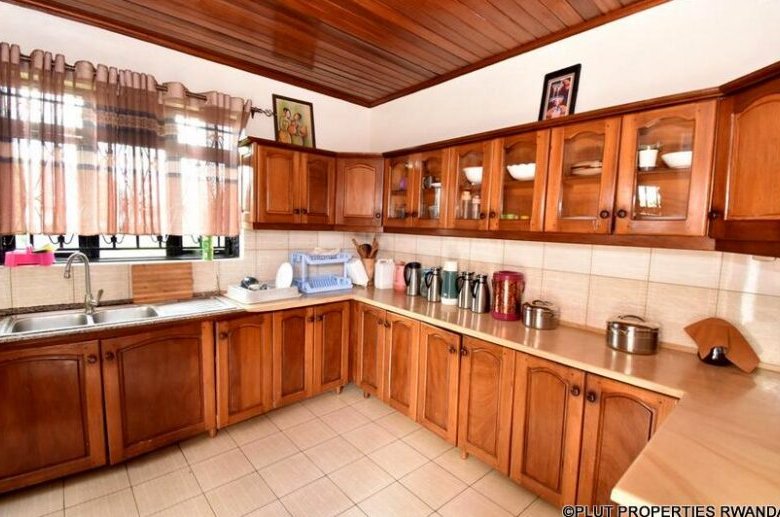 House for sale in Kicukiro.