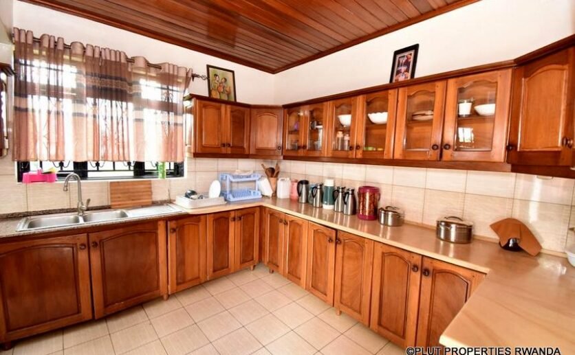 House for sale in Kicukiro.