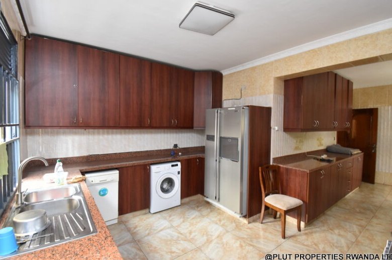 House with pool for rent in Gacuriro Kigali