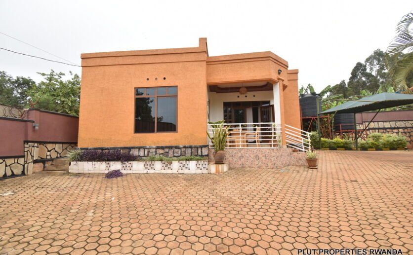 houses-in-Busanza-for-rent-plut-properties-17-836×517 Houses in Busanza for rent