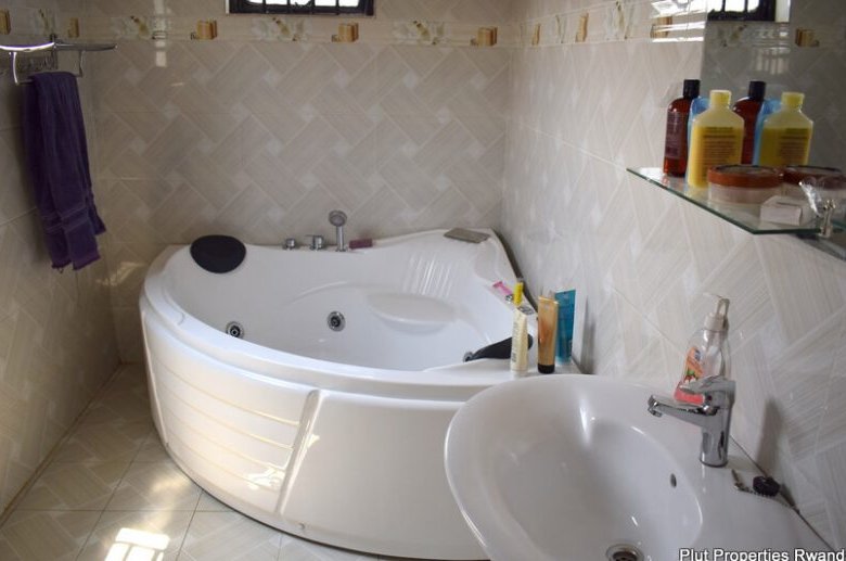 Duplex in Kabeza for sale