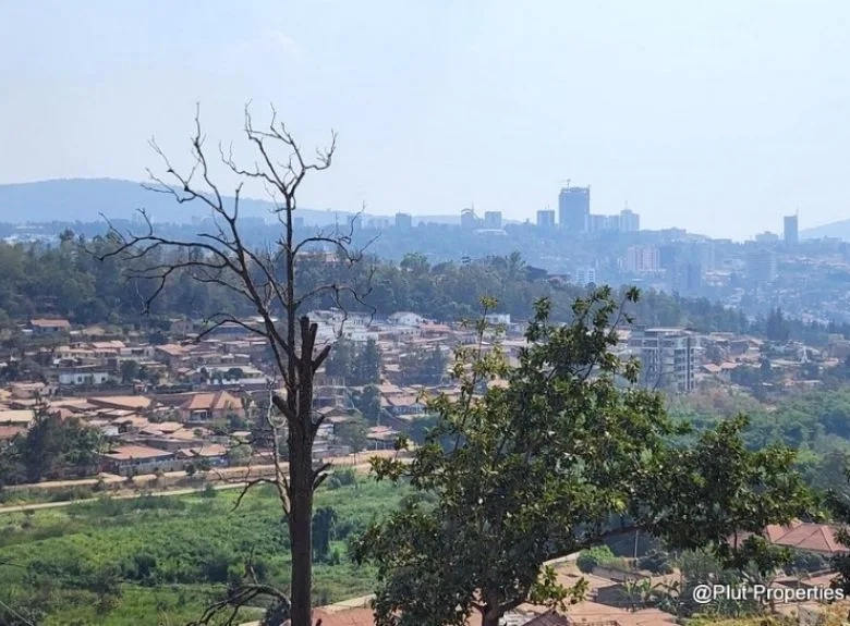 Residential land for sale in Kacyiru