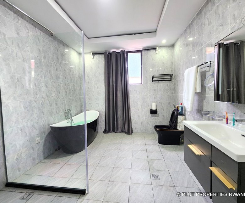 Upstairs Duplex For Rent