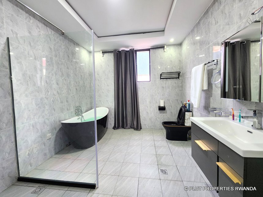 Upstairs Duplex For Rent