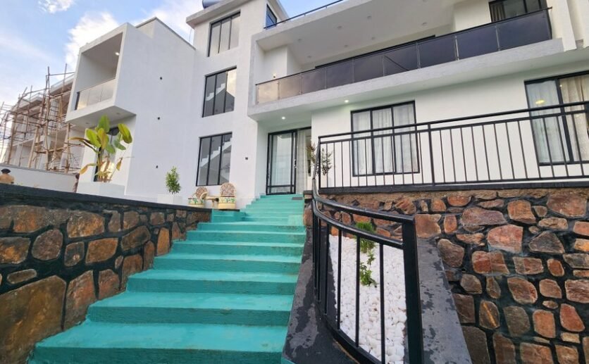 kicukiro-duplex-rent-plut-properties-1-836×517 Downstairs Duplex For Rent