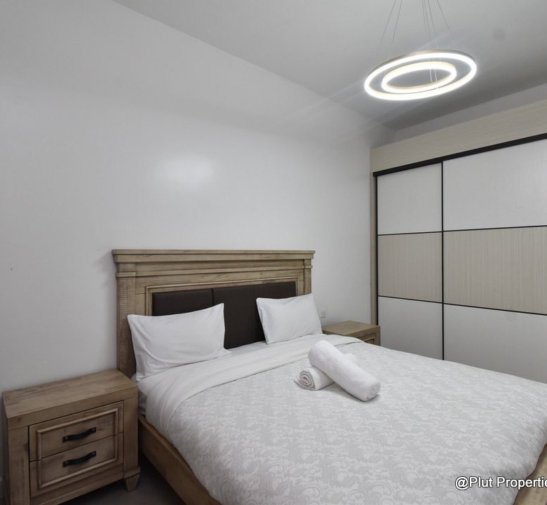 Furnished golf apartment for sale 