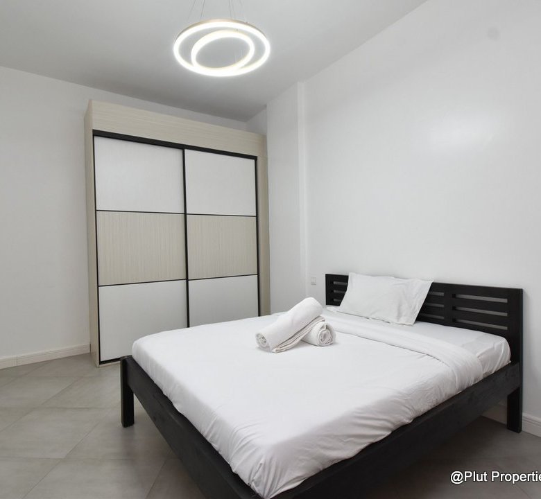 Furnished golf apartment for sale 
