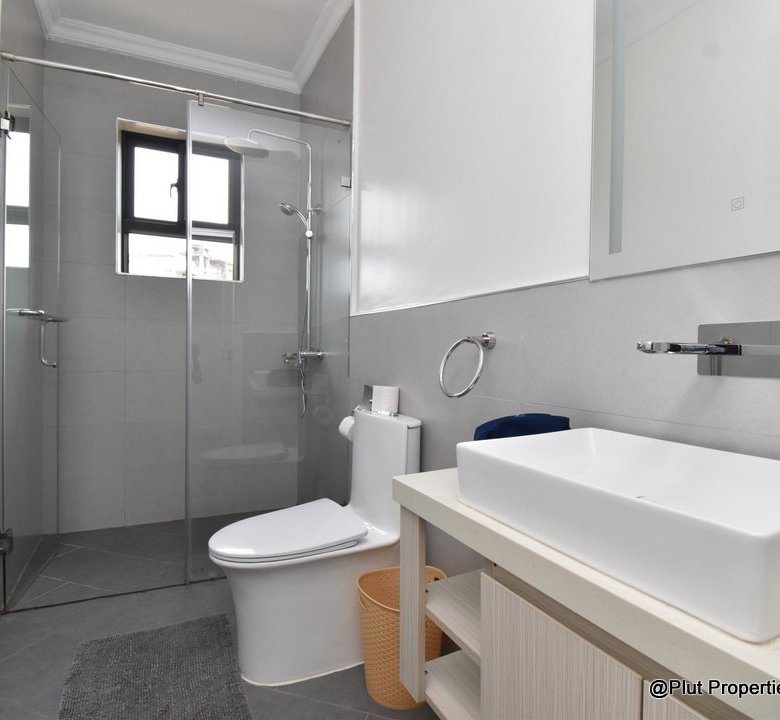 Furnished golf apartment for sale 