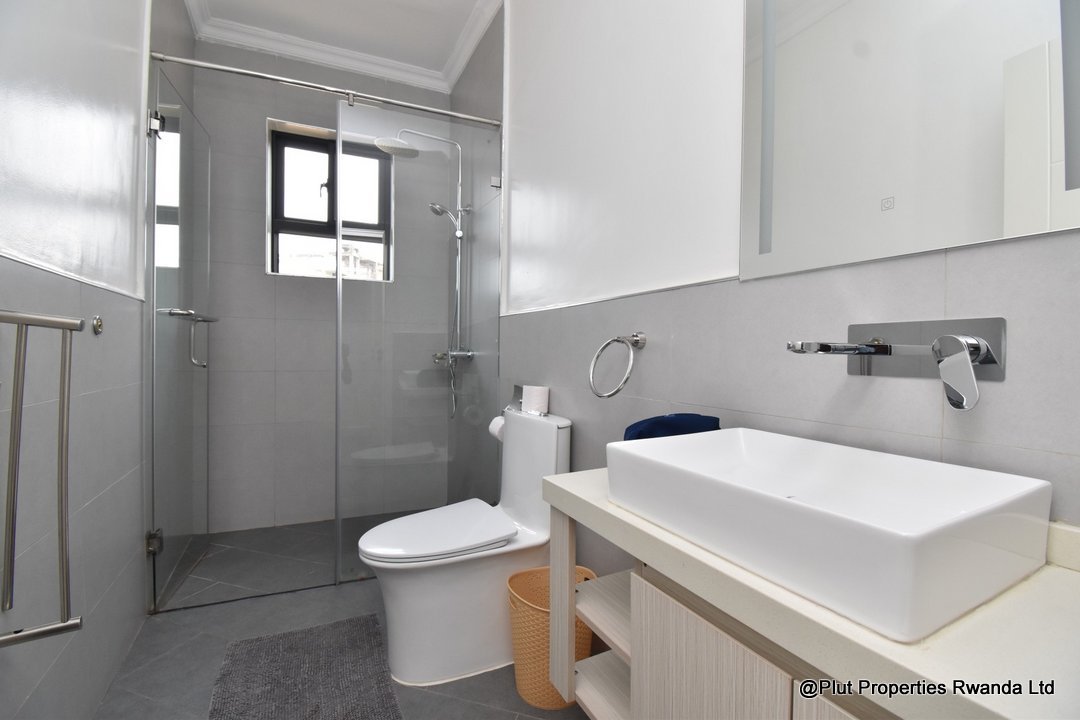 Furnished golf apartment for sale 