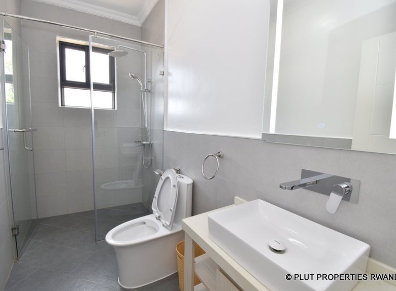 Furnished golf apartment for sale 