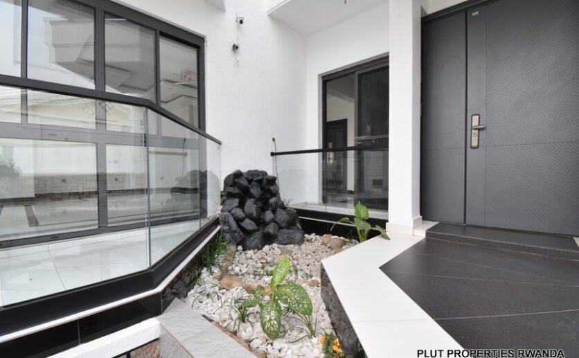 mansion-for-sale-plut-properties-1-836×517 Mansion for Sale.