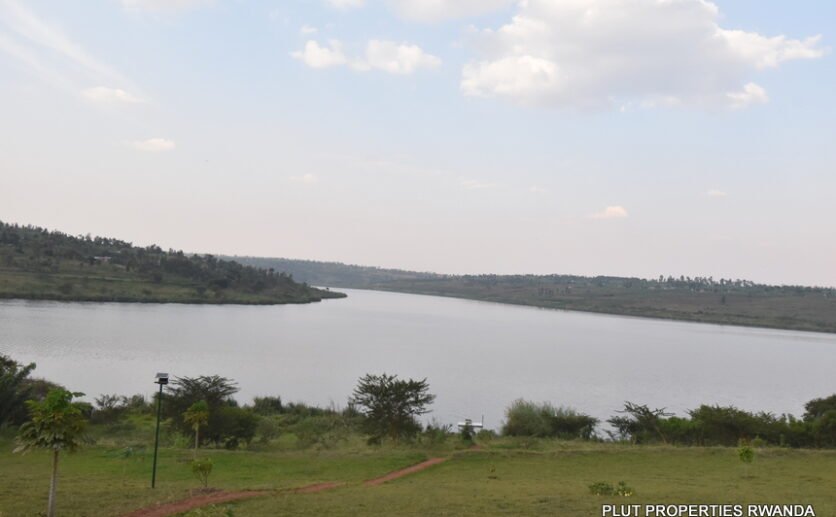 Lakefront Property For Sale – Lake Muhazi
