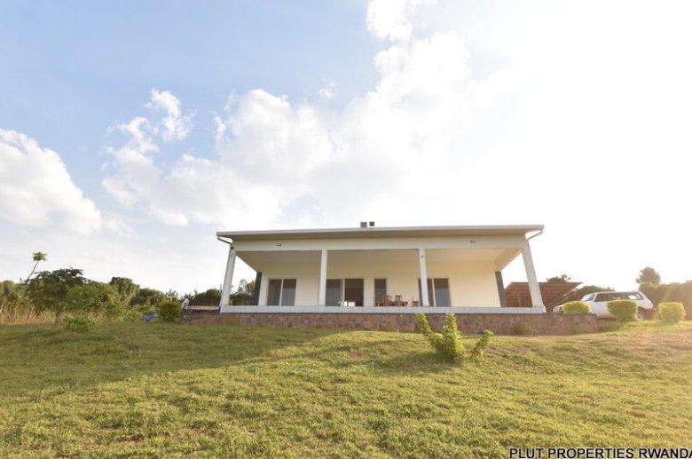 Lakefront Property For Sale – Lake Muhazi