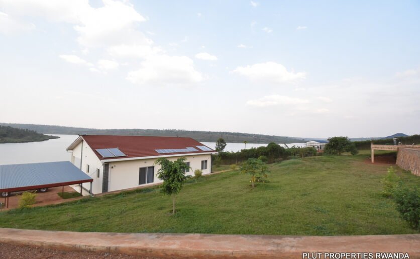 Lakefront Property For Sale – Lake Muhazi